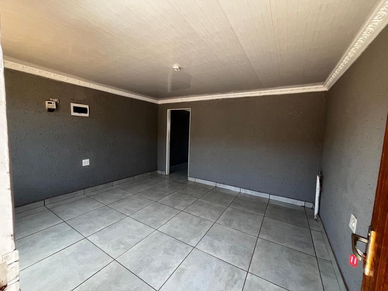 To Let 1 Bedroom Property for Rent in Kuruman Northern Cape
